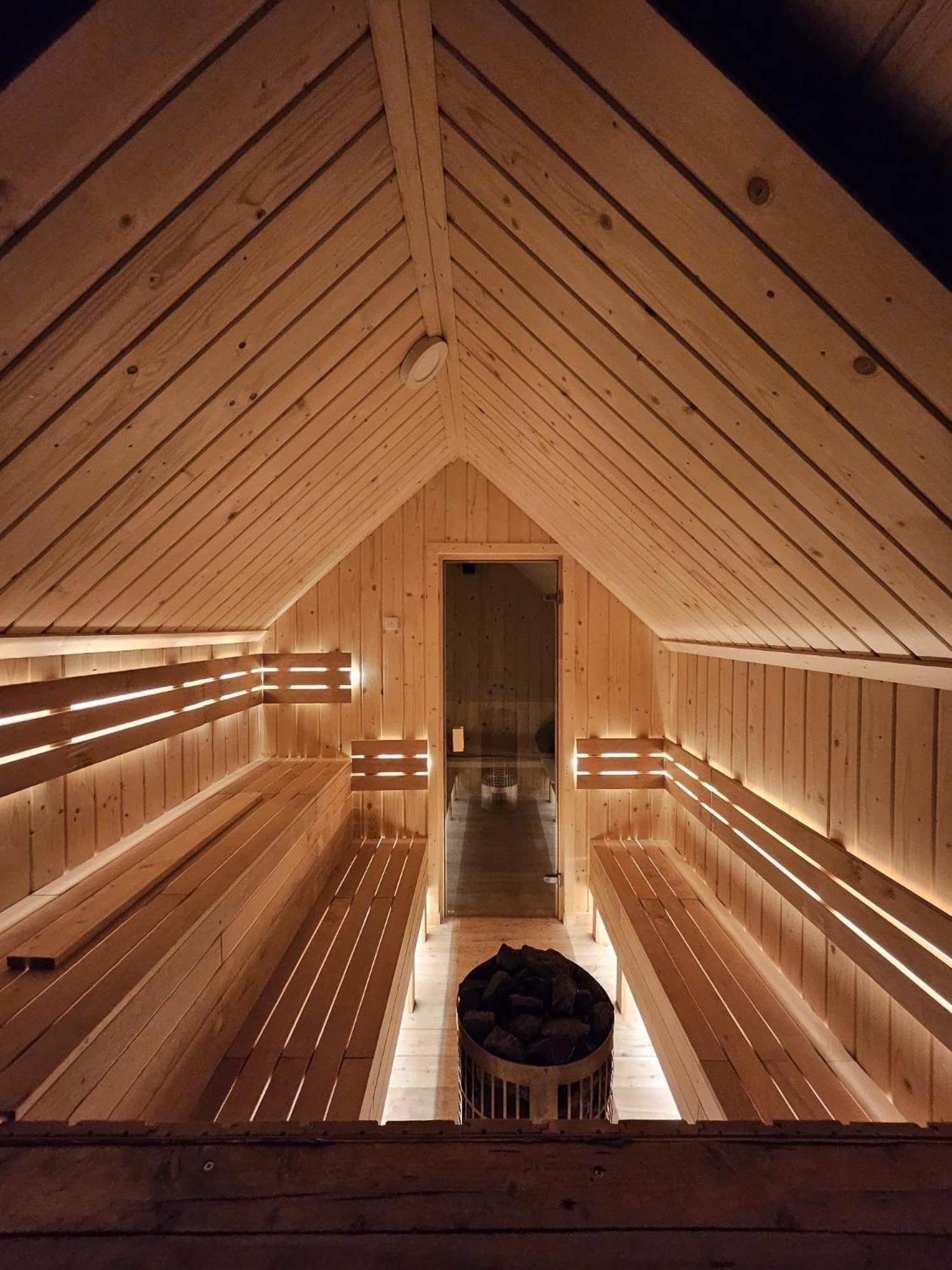 Goralska Chatka 3 Highland Cottage - Jacuzzi, Sauna, Split Ac, Private Parking, Mountains View ザコパネ エクステリア 写真