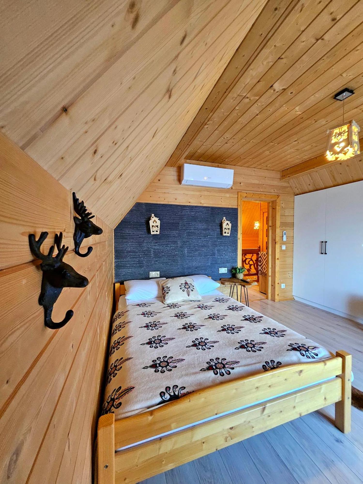 Goralska Chatka 3 Highland Cottage - Jacuzzi, Sauna, Split Ac, Private Parking, Mountains View ザコパネ エクステリア 写真